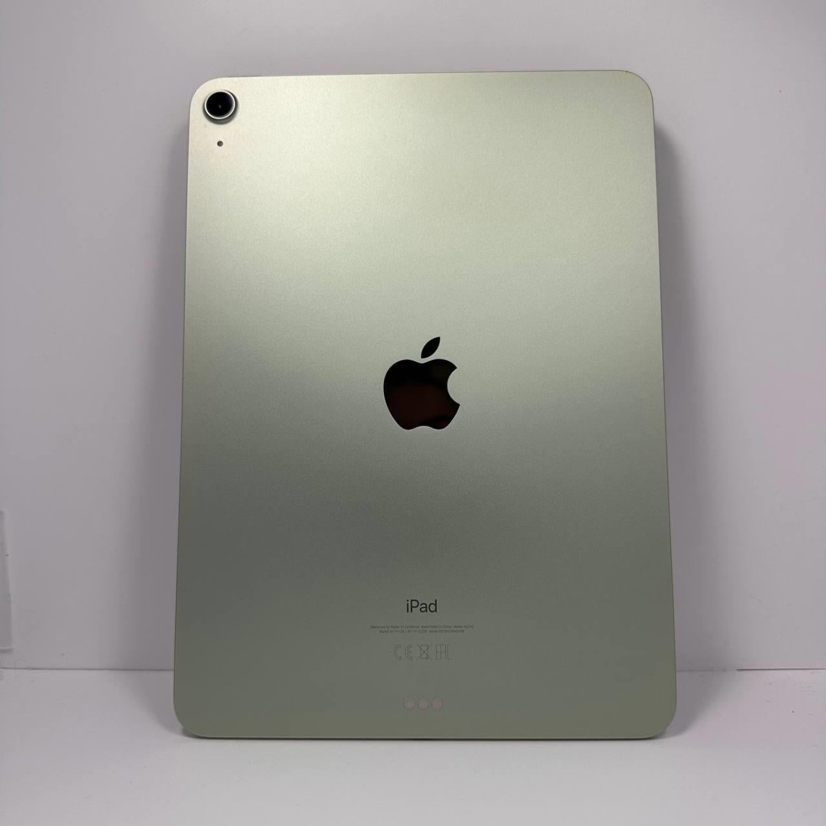 Apple iPad Air 10.9 (2020) 4th G WiFi - Green - 64GB - Used Condition - RueZone