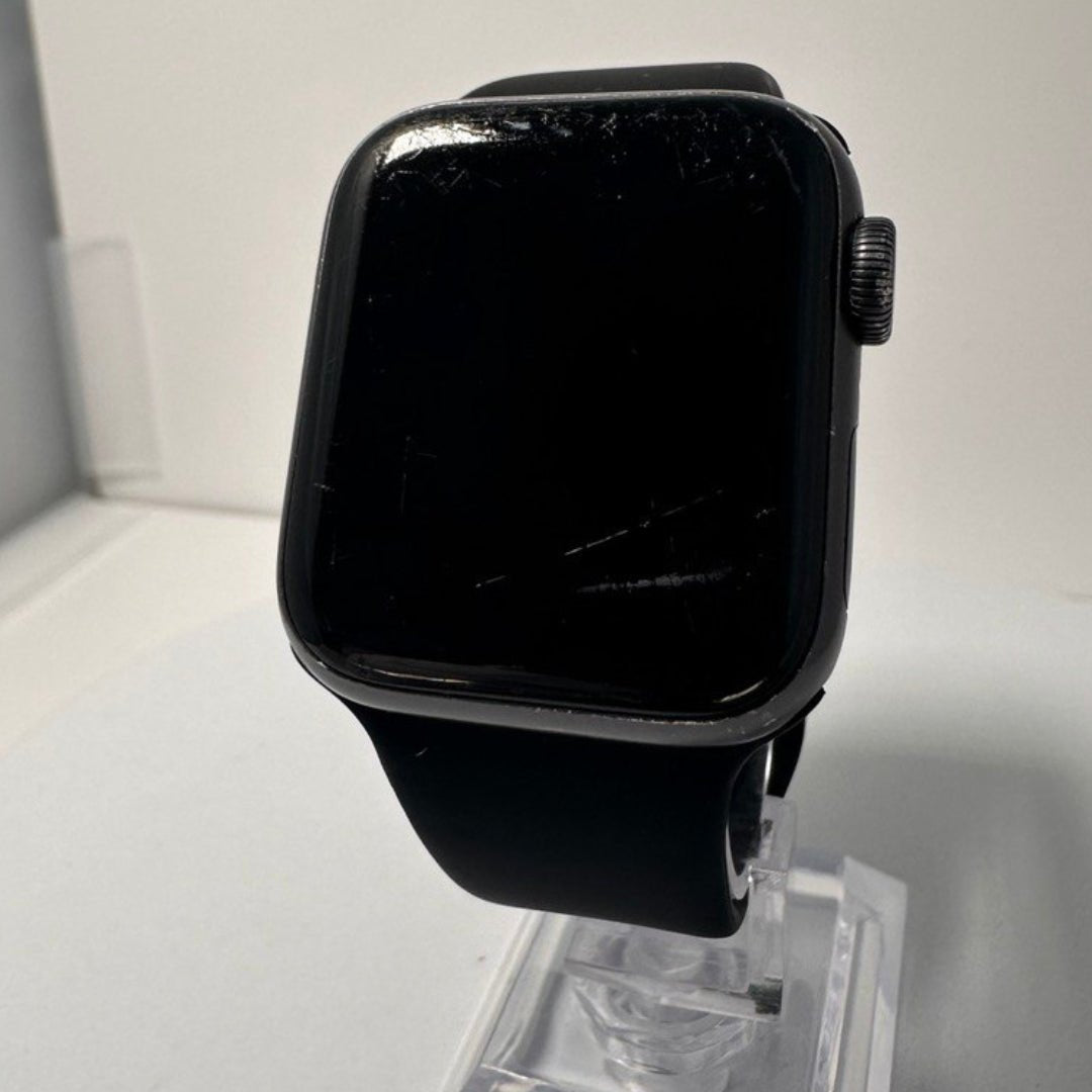 Apple Watch SE (1st Gen) 40mm GPS - 32GB - Space Grey - Grade D - RueZone