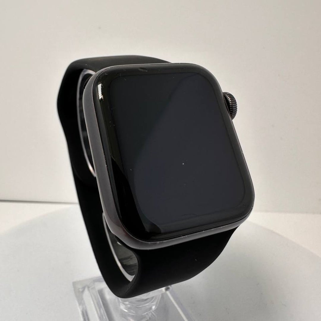 Apple Watch SE ( 1st Generation ) 40mm GPS Only - Space Grey - 84% - RueZone