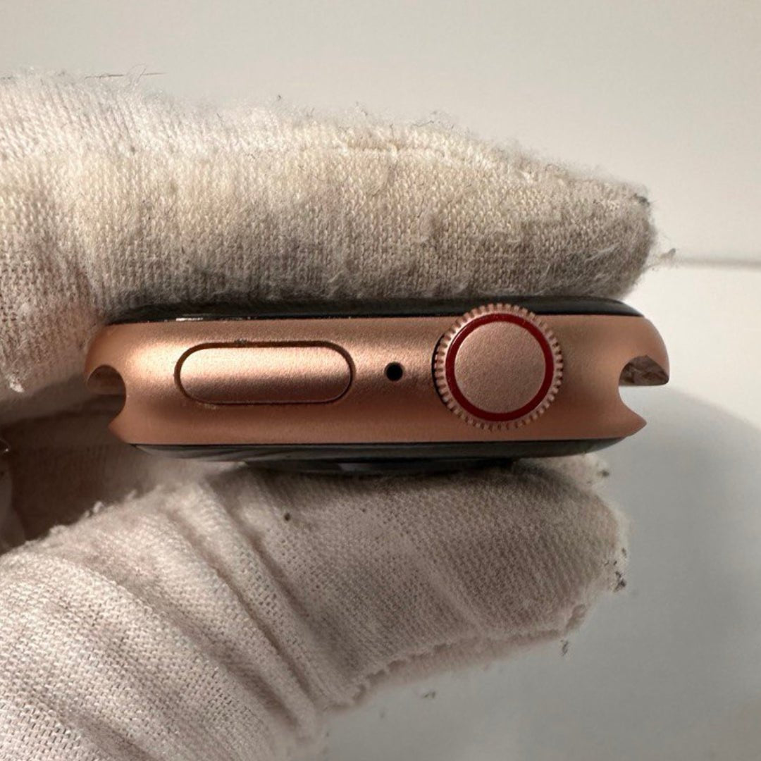 Apple Watch SE 40mm GPS + Cellular - 32GB - Gold - BH 78% - RueZone