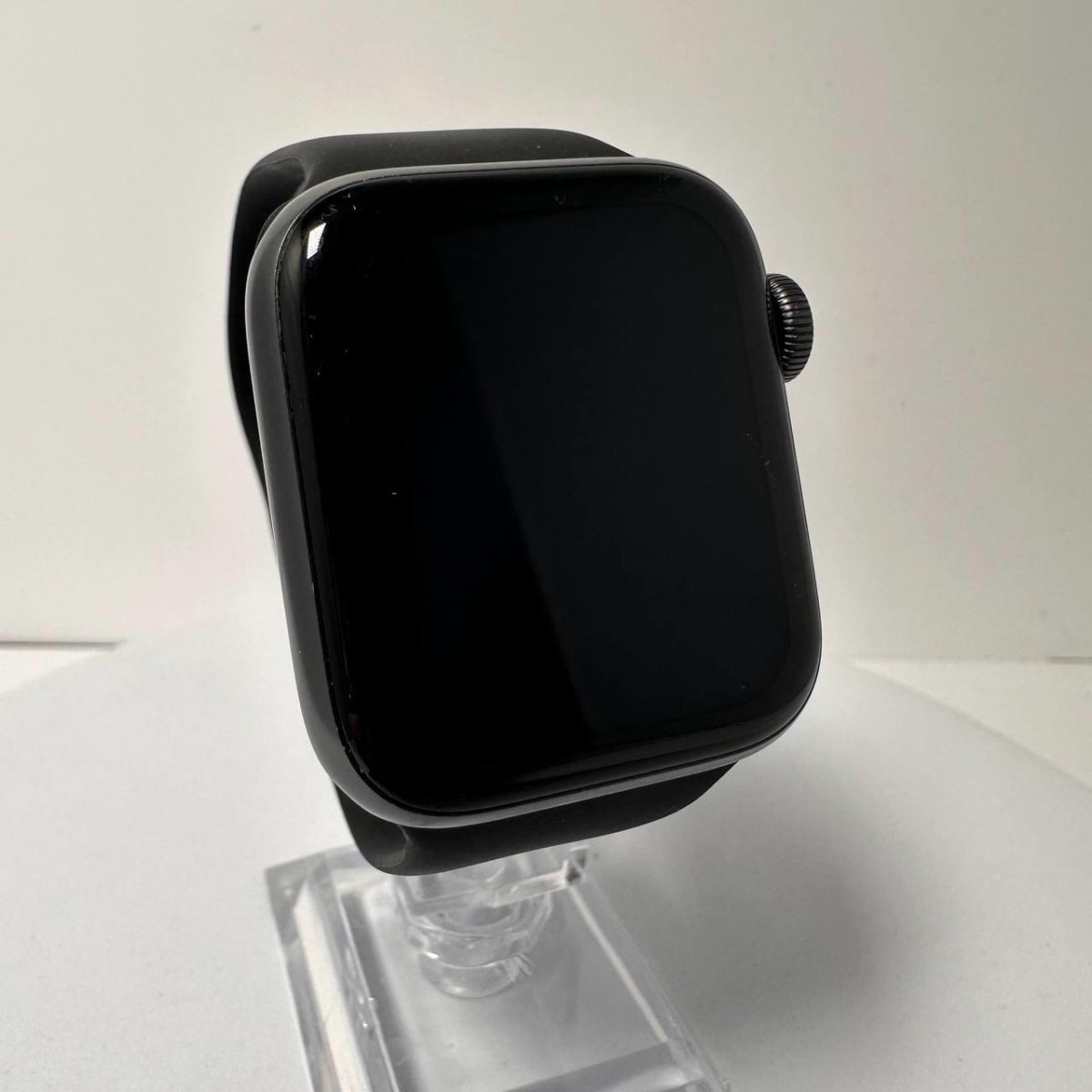 Apple Watch SE 40mm GPS + Cellular - 32GB - Space Grey - BH 78% - Grade C - RueZone