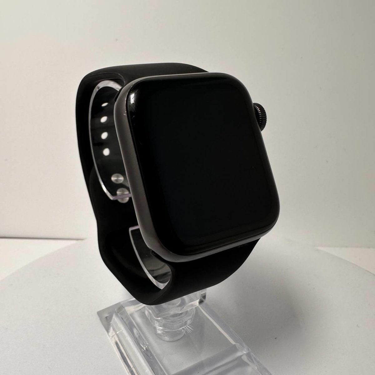 Apple Watch SE 40mm GPS + Cellular - 32GB - Space Grey - BH 79% - Grade B - RueZone