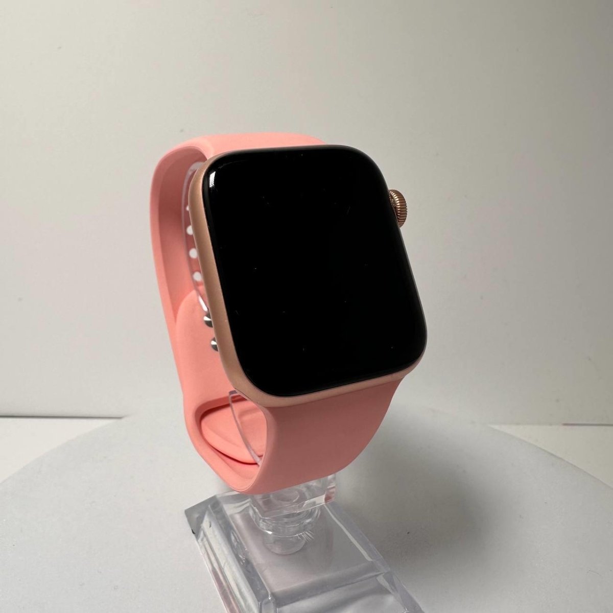 Apple Watch SE 44mm GPS Only - 32GB - Gold - BH 78% - Grade C - RueZone