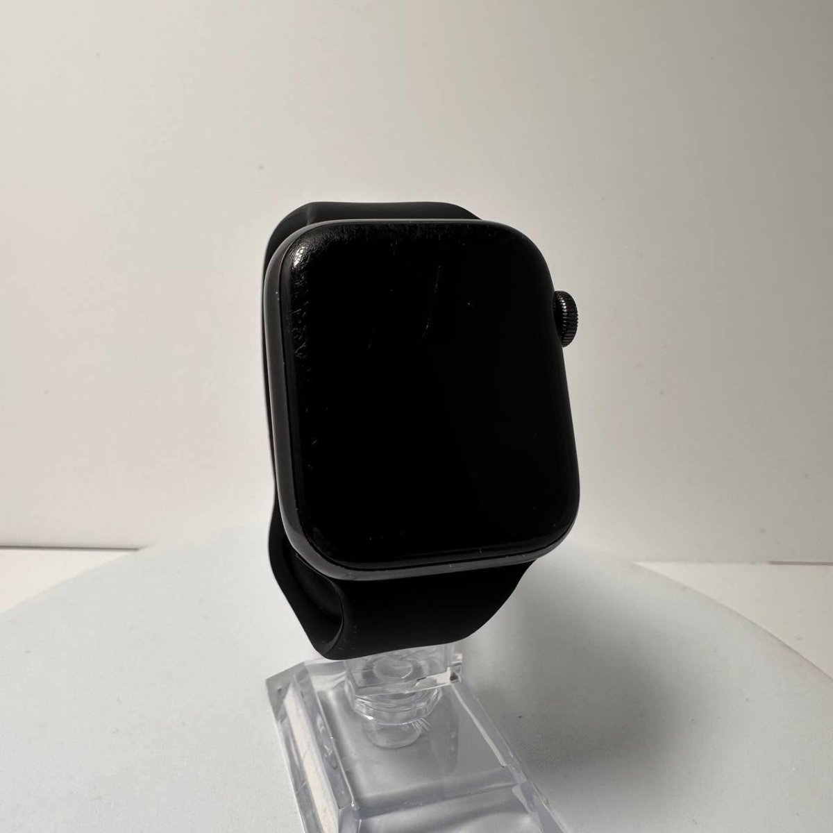 Apple Watch SE 44mm GPS Only - 32GB - Space Grey - BH 86% - RueZone