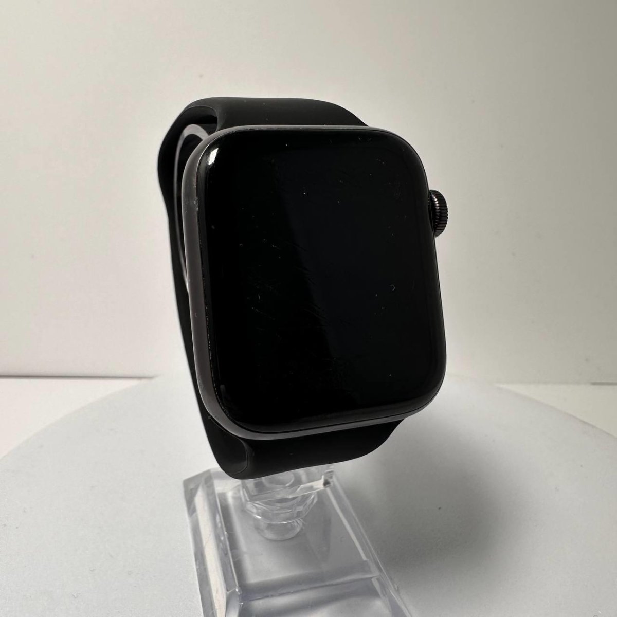 Apple Watch SE 44mm GPS Only - 32GB - Space Grey - BH 93% - RueZone