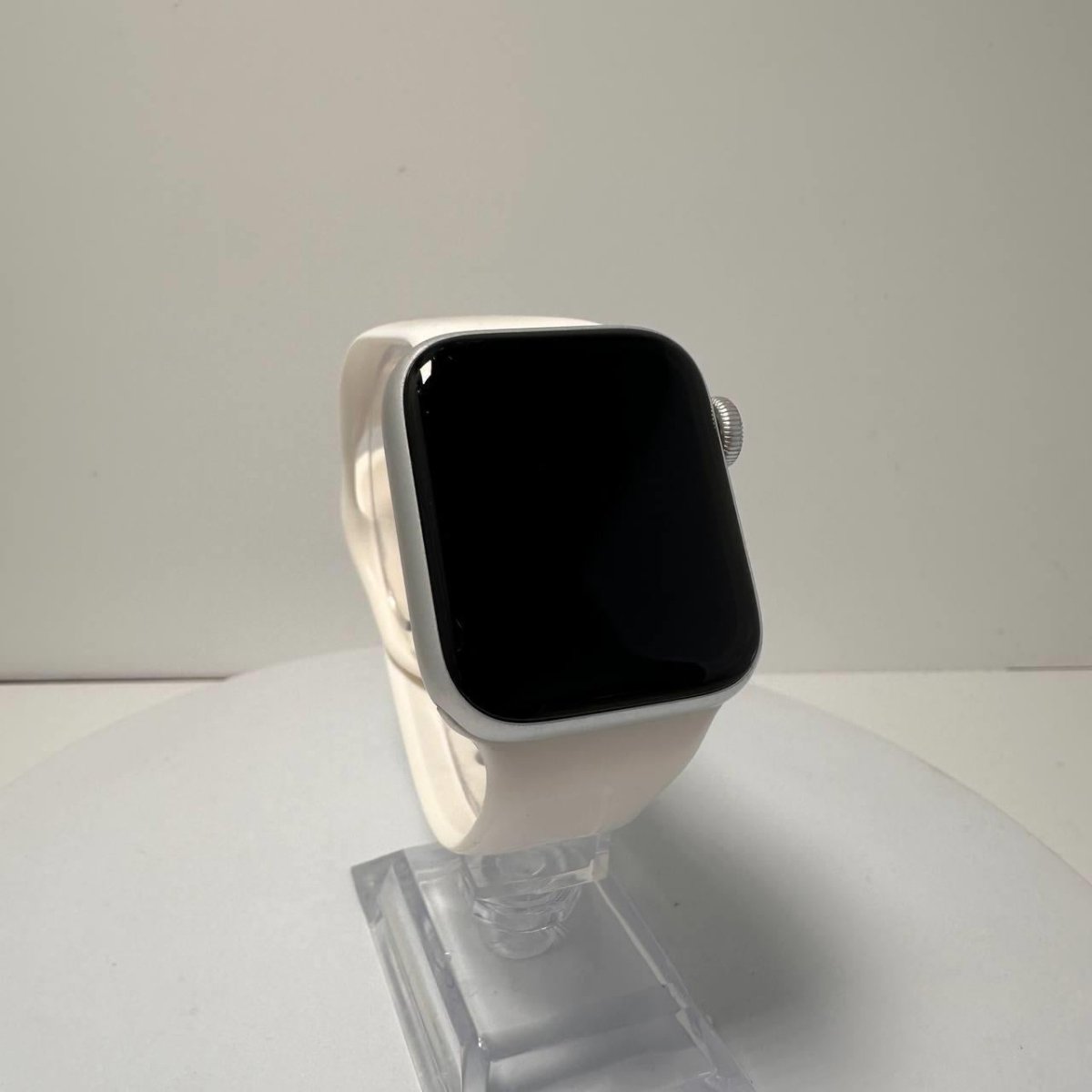 Apple Watch SE GPS - 40mm - 32GB - Silver - BH 73% - RueZone