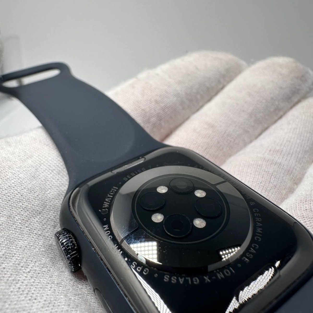 Apple Watch Series 7 Aluminum 41mm GPS Only | 32GB | Midnight | BH 72% - RueZone