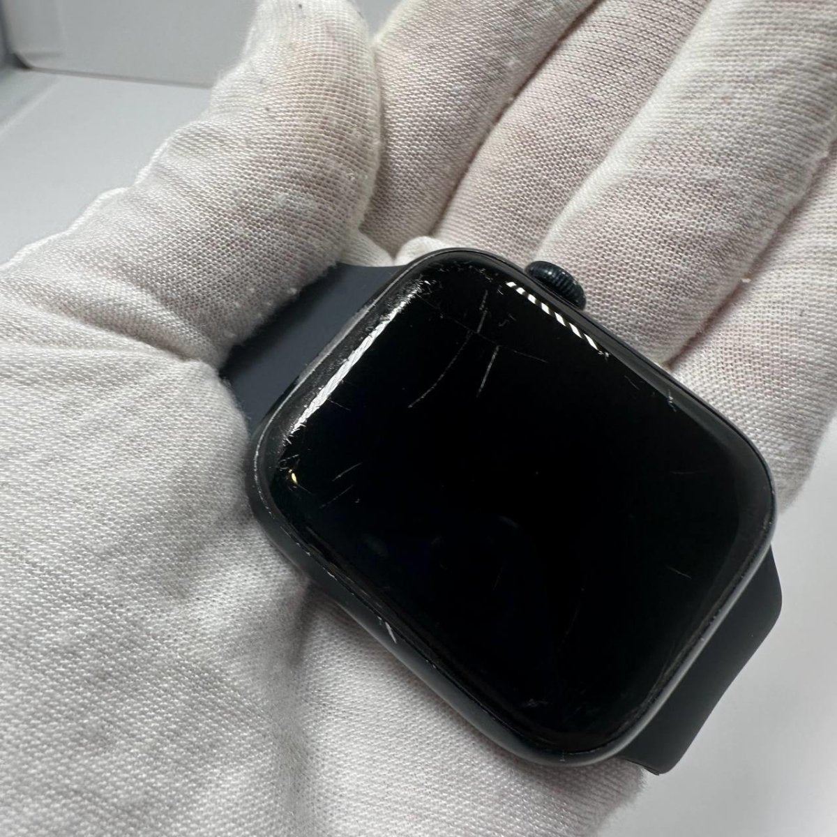 Apple Watch Series 8 45mm GPS Midnight Aluminum - 32GB - BH 86% - RueZone Wonky Mobile