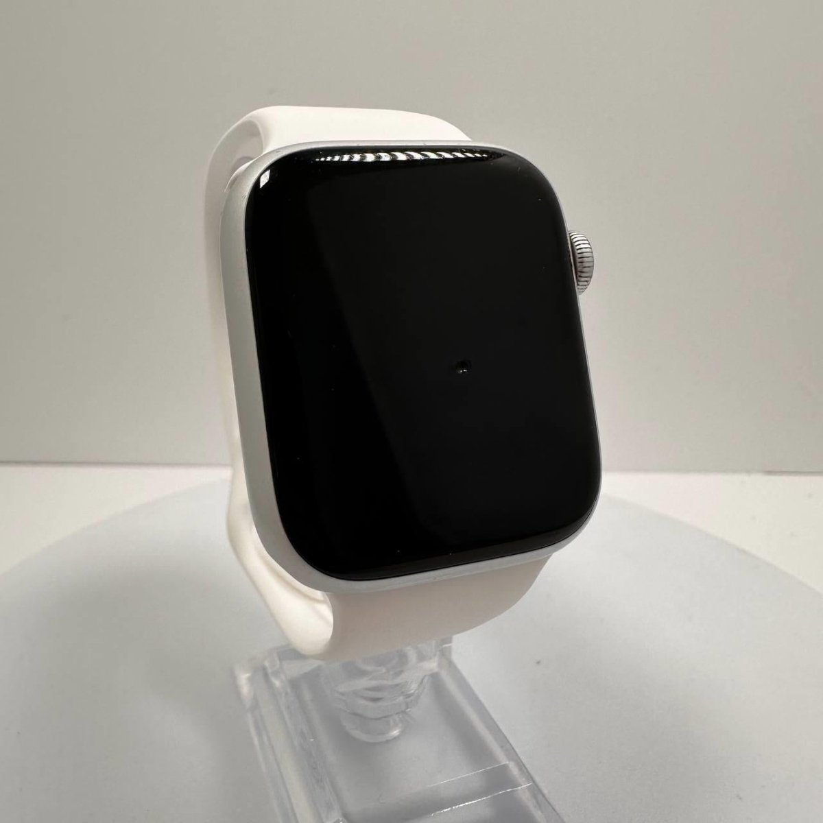 Apple Watch Series 8 45mm GPS Only - 32GB - Silver - BH 87% - Cracked - RueZone