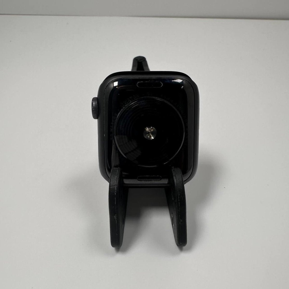 Apple Watch Series SE 40mm GPS Only Space Grey - 32GB - BH 81% - RueZone