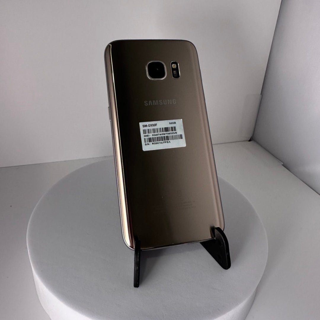 Samsung Galaxy S7 - 32GB - Gold Platinum - Grade C - RueZone