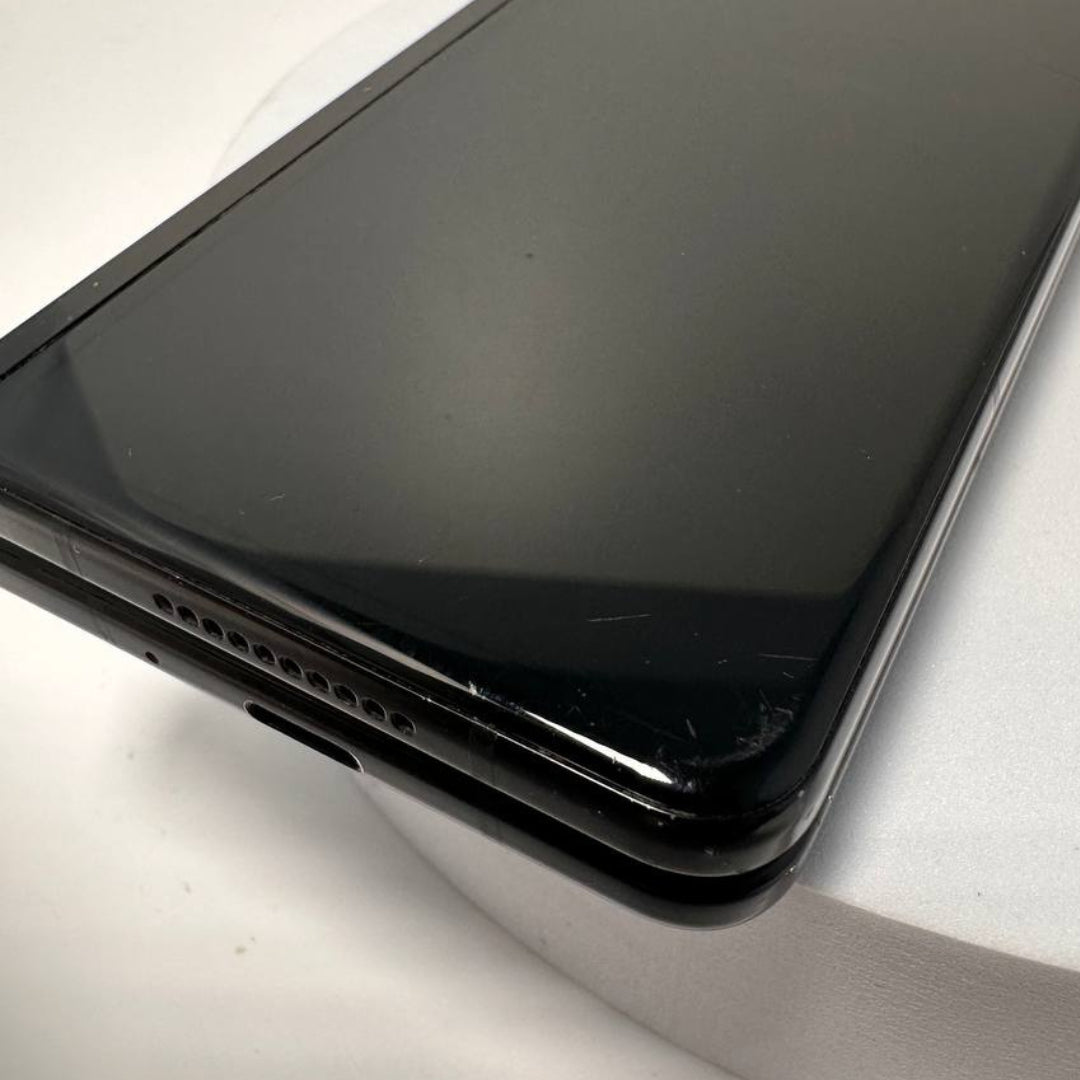 Samsung Galaxy Z Fold3 5G - 256GB - Phantom Black - Creasing - RueZone